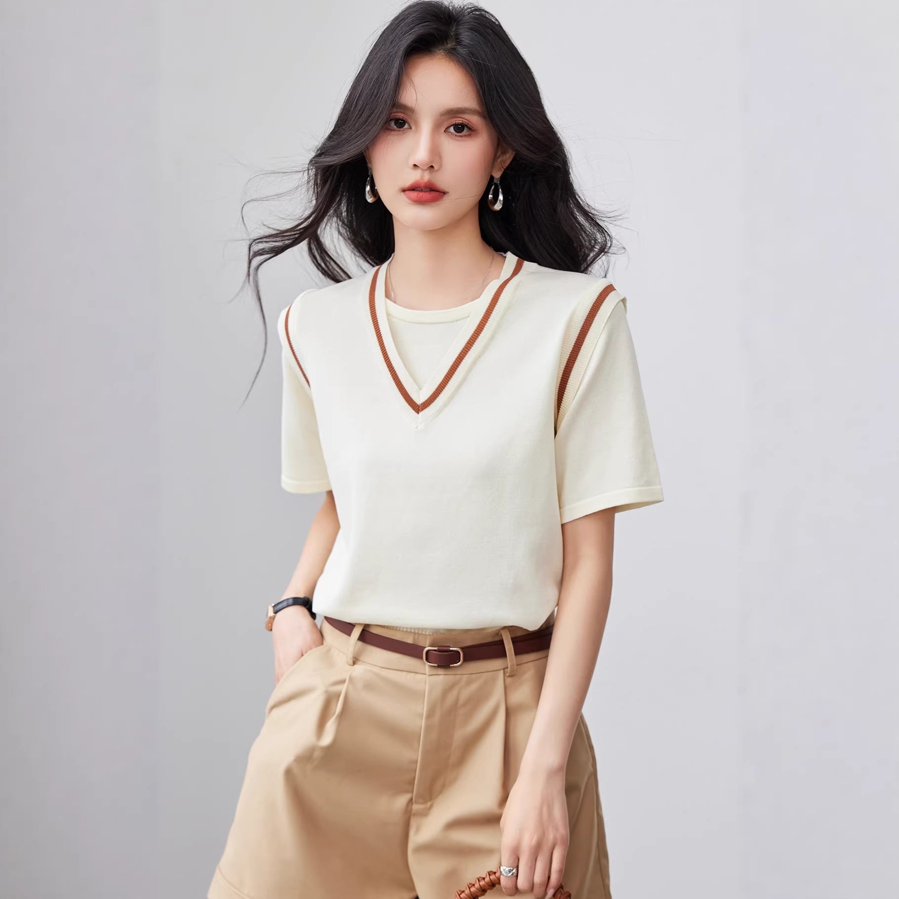 Faux Two-Piece V-Neck Ice Silk Knit Short Sleeve T-Shirt for Women, Loose Fit, Color-Blocking Design, Patchwork Top