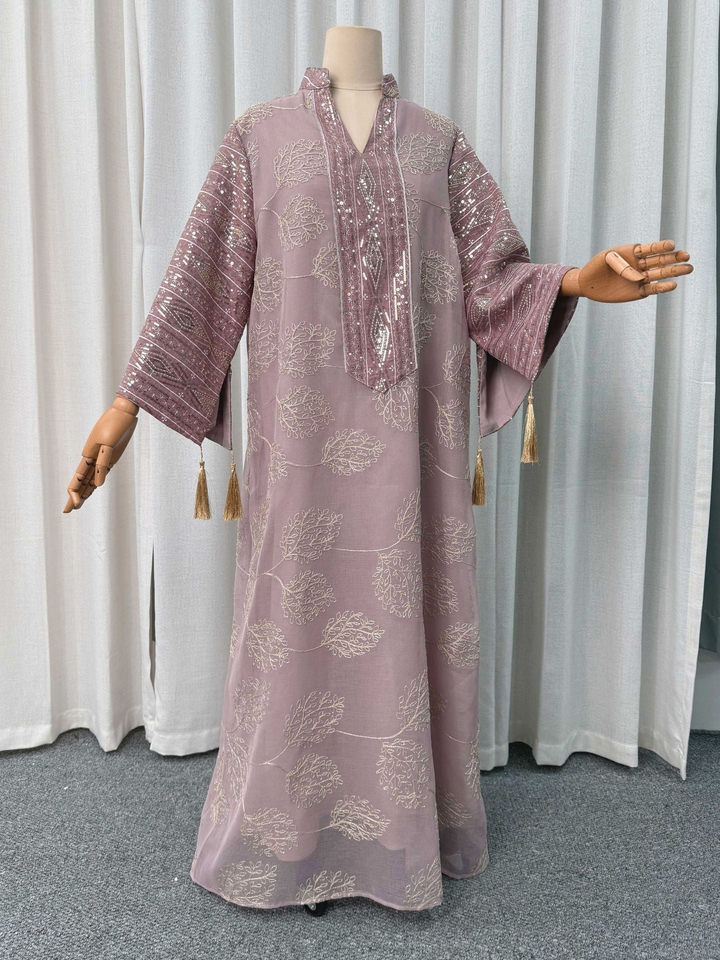 Elegant Embroidered Mesh Dress with Sleeve Slit Crew Neck V-Neck Long Dress